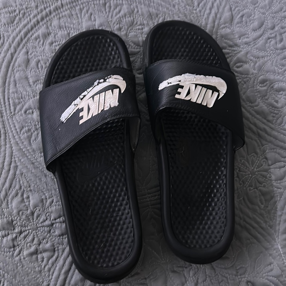 Nike’s Just Do It slides Black for men - size 11